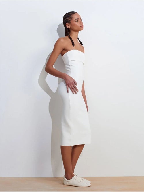 Vestido midi ceñido sin tirantes dilvin - Kiabi Vestido midi ceñido sin tirantes dilvin - Kiabi