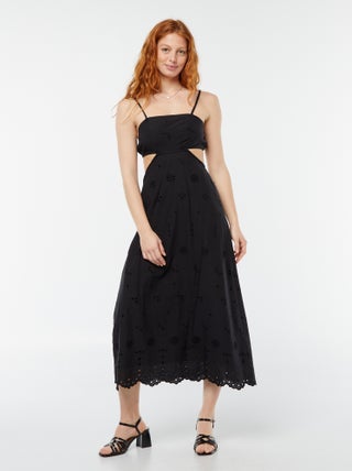 Vestido midi con abertura en los laterales