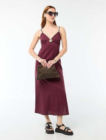 Vestido midi con adorno de fantasía en el cuello