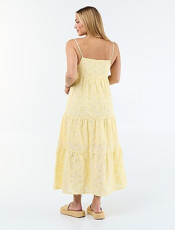 Vestido midi con bordado inglés y tirantes ajustables