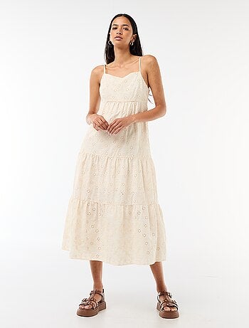 Vestido midi con bordado inglés y tirantes ajustables