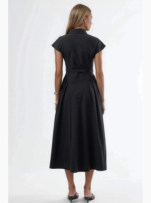 Vestido midi con cinturón y cuello camisero busem - Kiabi Vestido midi con cinturón y cuello camisero busem - Kiabi