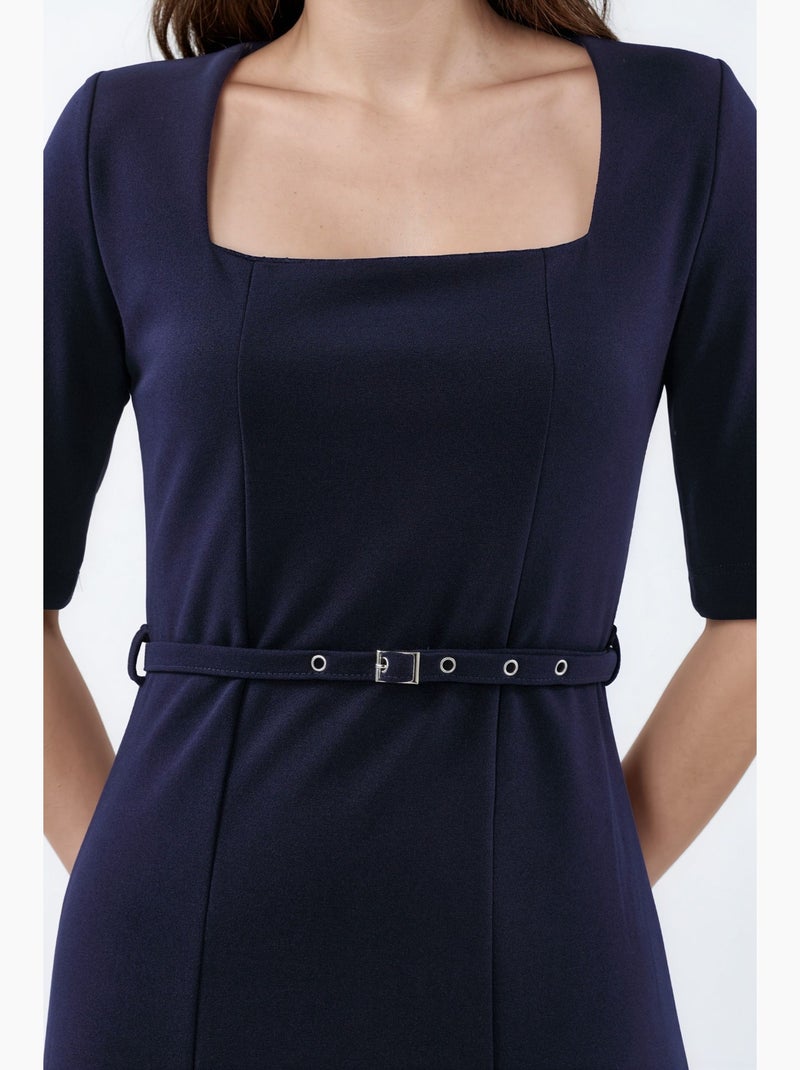 Vestido midi con cinturón y cuello cuadrado de busem Azul marino - Kiabi