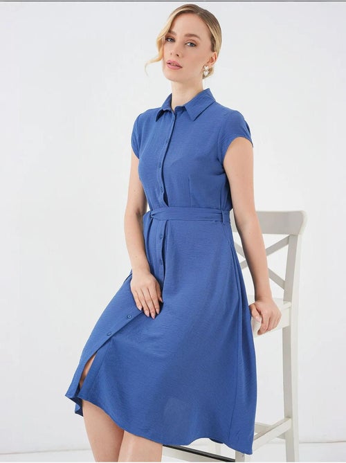 Vestido midi con cuello camisero abotonado y corte a con detalle de ribete bdart - Kiabi Vestido midi con cuello camisero abotonado y corte a con detalle de ribete bdart - Kiabi
