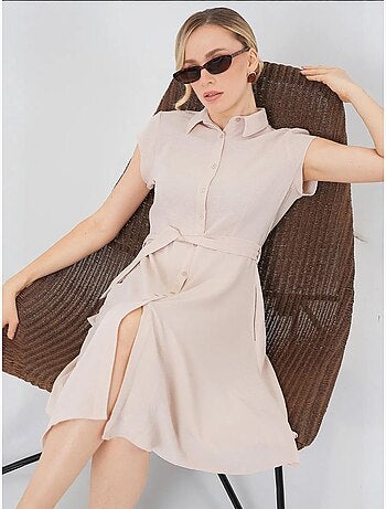 Vestido midi con cuello camisero abotonado y corte a con detalle de ribete bdart