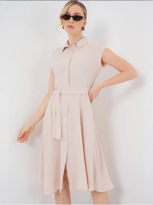 Vestido midi con cuello camisero abotonado y corte a con detalle de ribete bdart - Kiabi Vestido midi con cuello camisero abotonado y corte a con detalle de ribete bdart - Kiabi