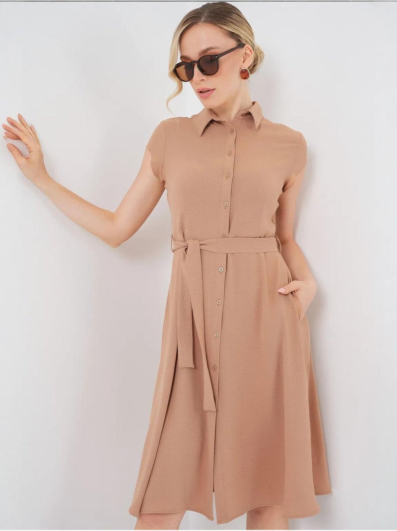 Vestido midi con cuello camisero abotonado y corte a con detalle de ribete bdart Marrón claro - Kiabi