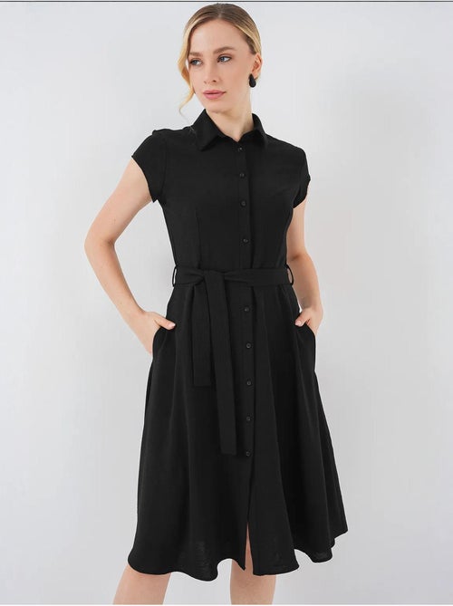 Vestido midi con cuello camisero abotonado y corte a con detalle de ribete bdart - Kiabi Vestido midi con cuello camisero abotonado y corte a con detalle de ribete bdart - Kiabi