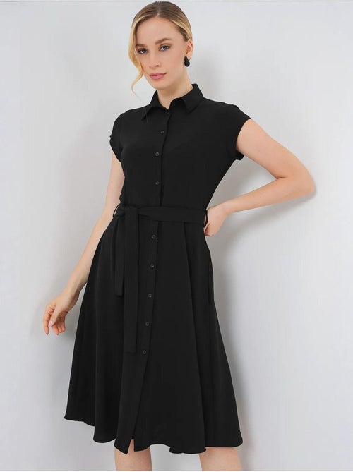 Vestido midi con cuello camisero abotonado y corte a con detalle de ribete bdart - Kiabi Vestido midi con cuello camisero abotonado y corte a con detalle de ribete bdart - Kiabi