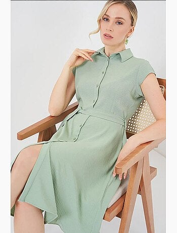 Vestido midi con cuello camisero abotonado y corte a con detalle de ribete bdart