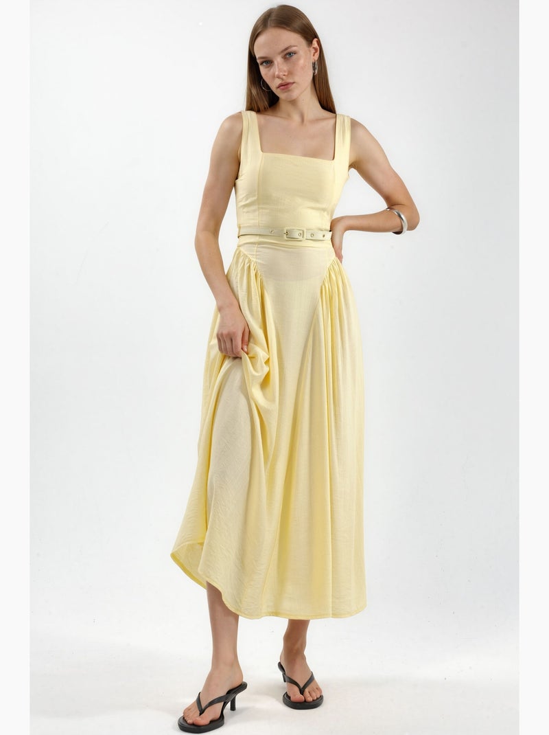 Vestido midi con cuello cuadrado y cinturón busem Amarillo limón - Kiabi
