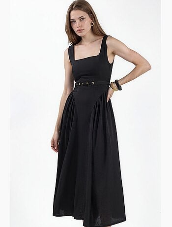 Vestido midi con cuello cuadrado y cinturón busem