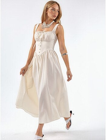 Vestido midi con cuello cuadrado y detalle de botones busem