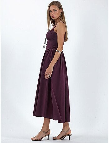 Vestido midi con cuello cuadrado y detalle de botones busem