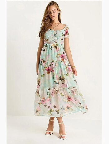 Vestido midi con cuello de corazón y detalle de rosa lucci