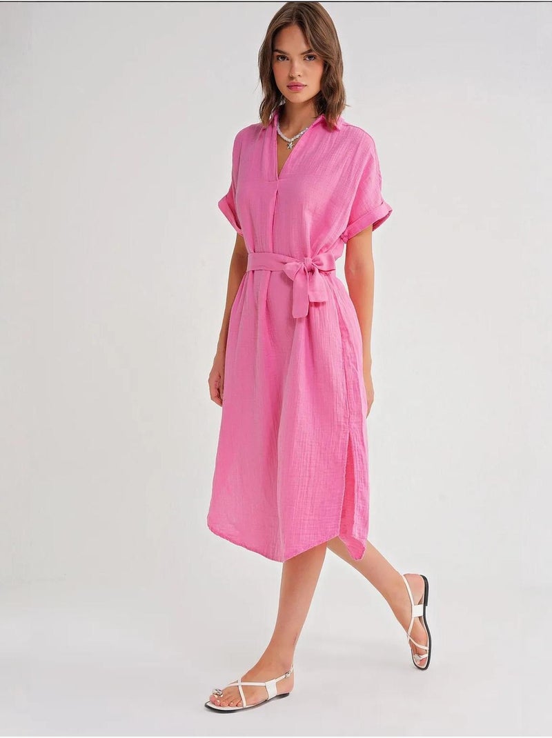 Vestido midi con cuello en v y detalles de accesorios mixray Rosa fluo/Solinotes - Kiabi