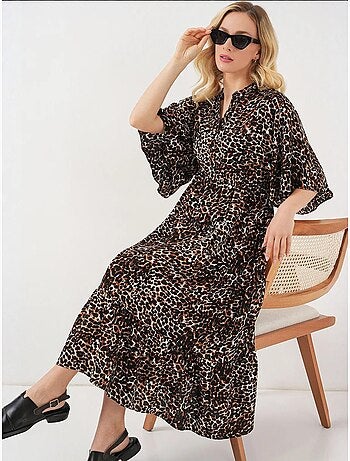 Vestido midi con cuello en v y mangas tres cuartos estampado bdart