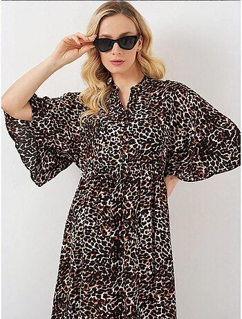 Vestido midi con cuello en v y mangas tres cuartos estampado bdart
