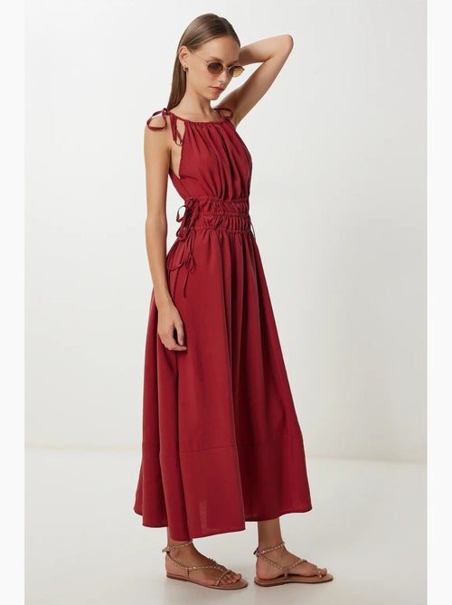 Vestido midi con cuello halter y detalle de lazada istanbul - Kiabi