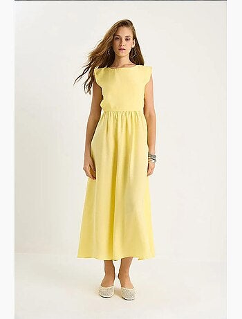 Vestido midi con cuello redondo y aberturas lucci