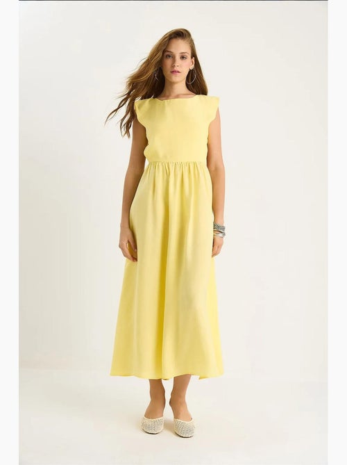 Vestido midi con cuello redondo y aberturas lucci - Kiabi Vestido midi con cuello redondo y aberturas lucci - Kiabi