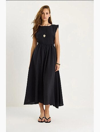 Vestido midi con cuello redondo y aberturas lucci