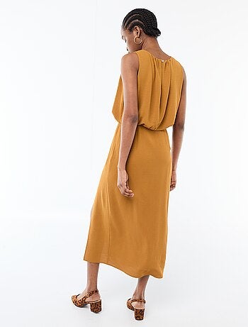 Vestido midi con efecto drapeado sin mangas