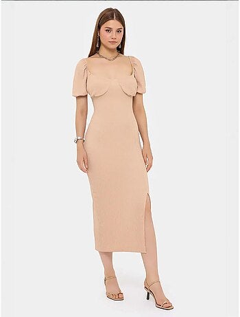 Vestido midi con escote corazón, mangas abullonadas y abertura lateral