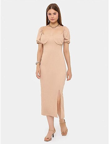 Vestido midi con escote corazón, mangas abullonadas y abertura lateral