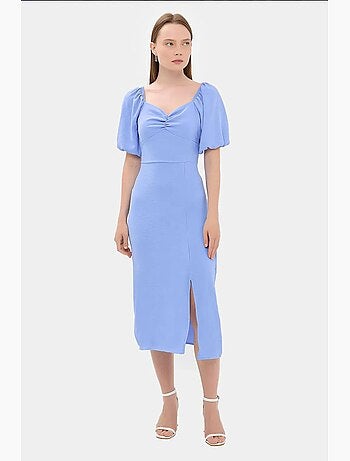 Vestido midi con escote corazón y abertura lateral hiccup