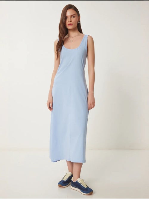 Vestido midi con escote en u istanbul - Kiabi Vestido midi con escote en u istanbul - Kiabi