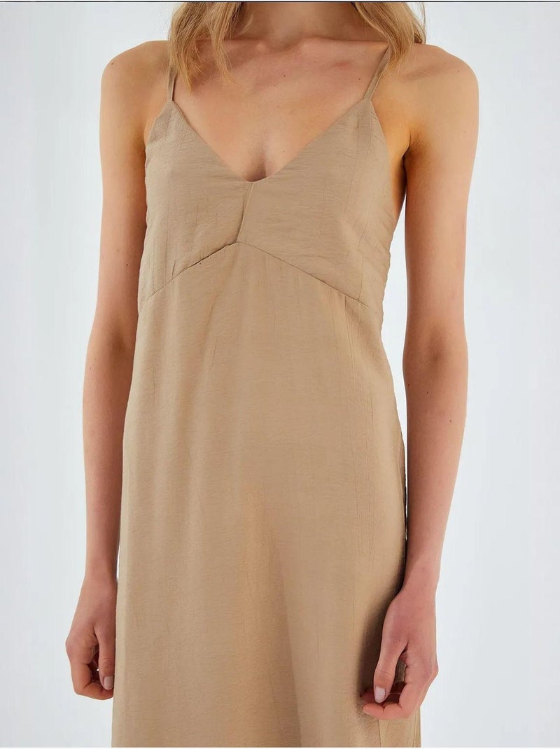 Vestido midi con escote en v y abertura mixray Beige arcilla - Kiabi