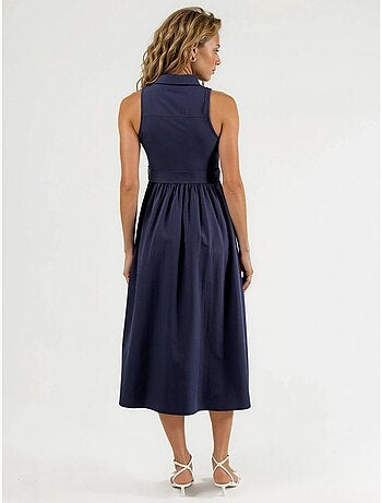 Vestido midi con escote en v y cinturón de busem