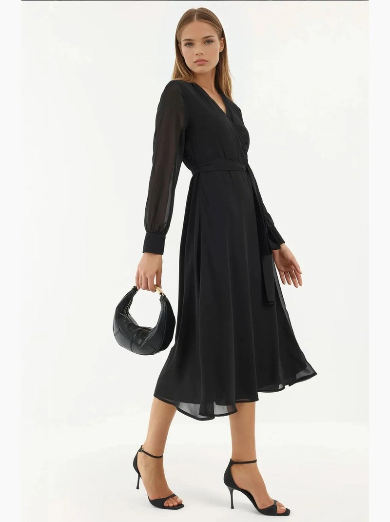 Vestido midi con escote en v y corte en a hiccup Negro - Kiabi