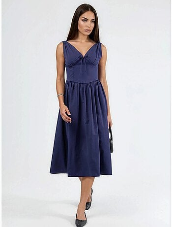 Vestido midi con escote en v y detalle de lazo de busem