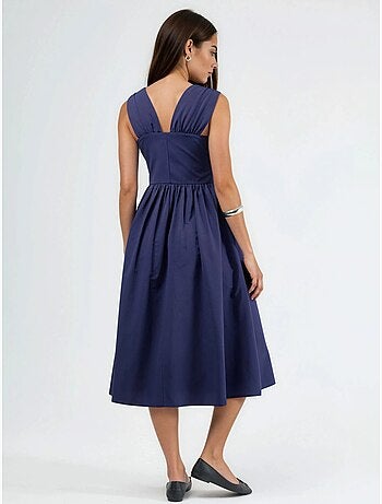 Vestido midi con escote en v y detalle de lazo de busem