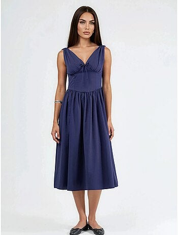 Vestido midi con escote en v y detalle de lazo de busem