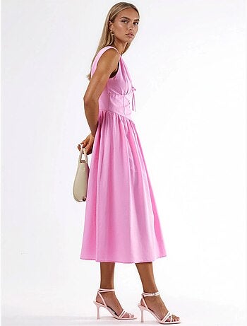 Vestido midi con escote en v y detalle de lazo de busem