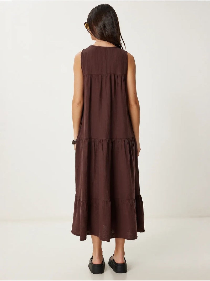 Vestido midi con escote en v y volantes istanbul Marrón chocolate - Kiabi