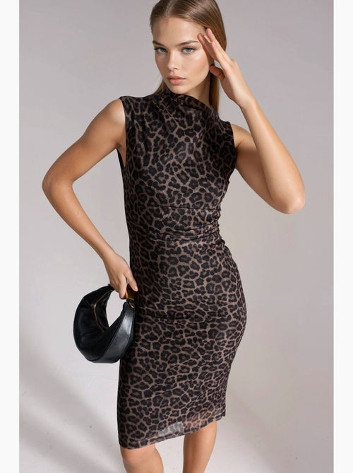 Vestido midi con estampado de leopardo y cuello asimétrico hiccup - Kiabi Vestido midi con estampado de leopardo y cuello asimétrico hiccup - Kiabi