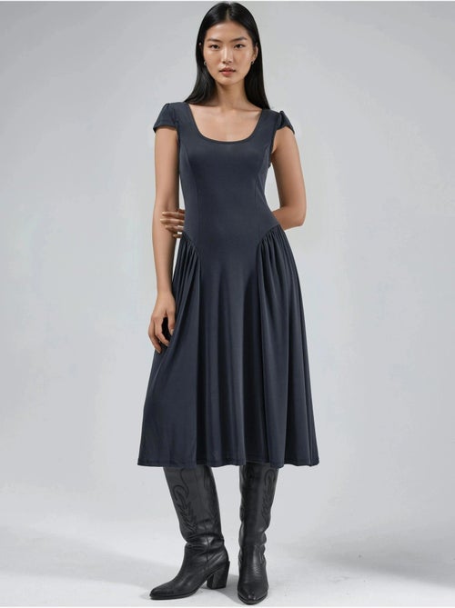 Vestido midi con paneles y cuello en u liso de busem - Kiabi