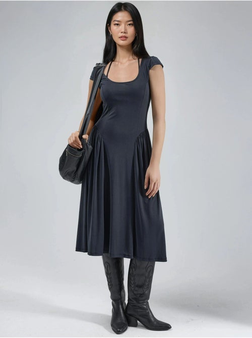 Vestido midi con paneles y cuello en u liso de busem - Kiabi