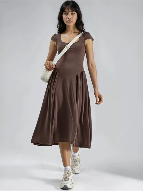Vestido midi con paneles y cuello en u liso de busem - Kiabi