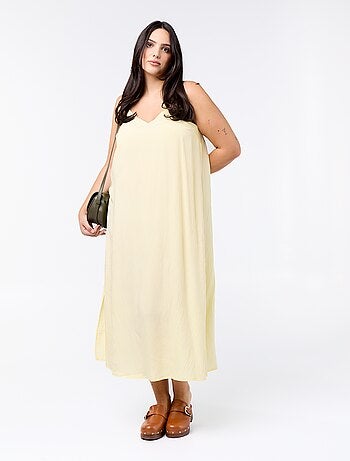 Vestido midi con tirantes ajustables