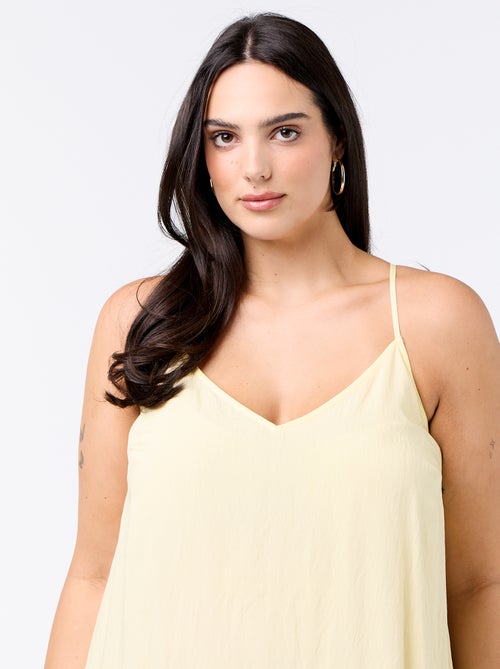 Vestido midi con tirantes ajustables - Kiabi Vestido midi con tirantes ajustables - Kiabi