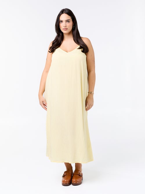 Vestido midi con tirantes ajustables - Kiabi Vestido midi con tirantes ajustables - Kiabi