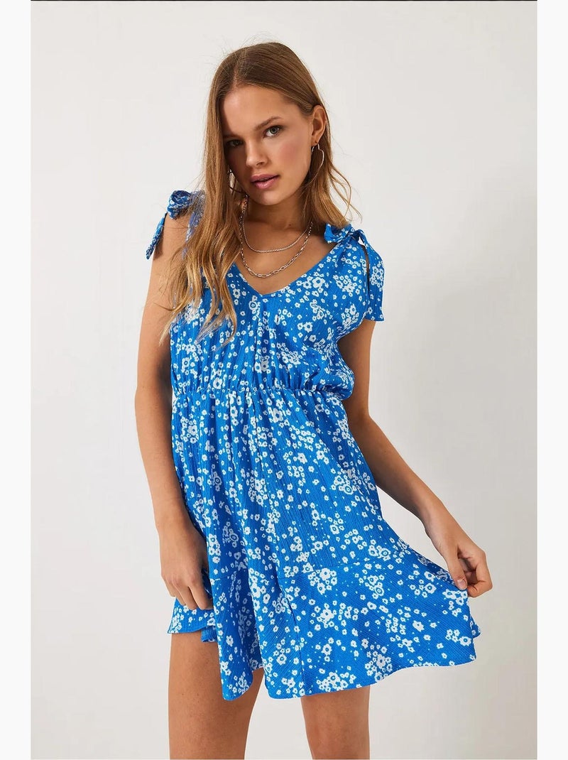 Vestido midi con volantes florales lucci Azul claro - Kiabi