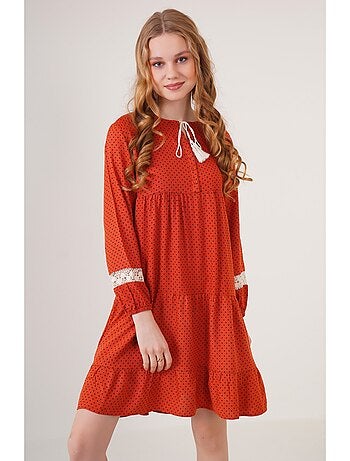 Vestido midi con volantes