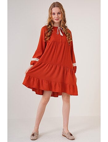 Vestido midi con volantes