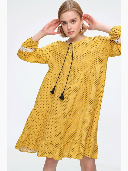 Vestido midi con volantes - Kiabi
